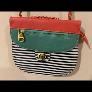 NILA ANTHONY pink/ teal and stripes purse 👛